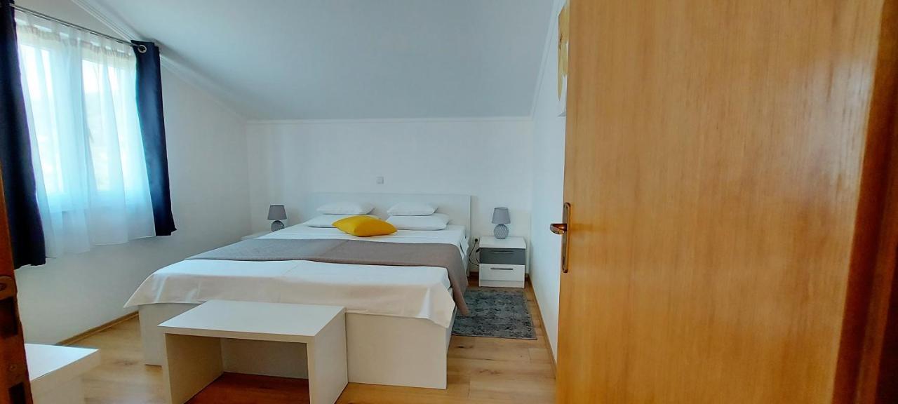 Marijana Apartment Rab Town