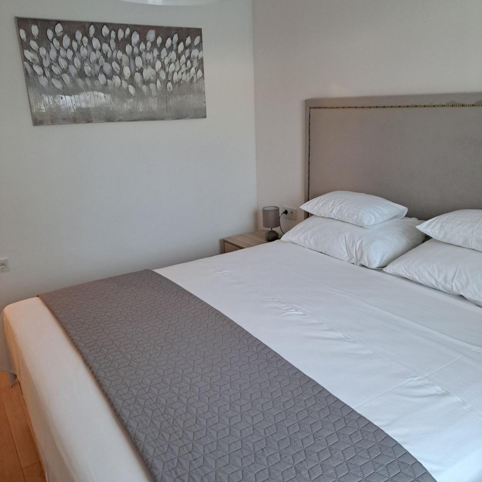 Apartment Marijana Rab Town