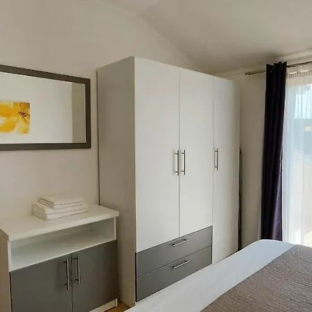 Apartments Marijana Rab Town Room photo